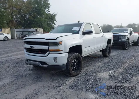 2018 Chevrolet Silverado 1500 2Lt из США, поврежденный, VIN 3GCUKREH0JG102278